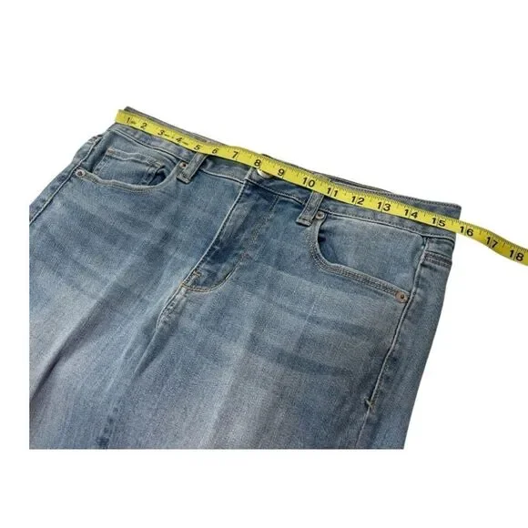 American Eagle Outfitters Size 8 Short Skinny  Light Wash Jeans - Picture 3 of 6